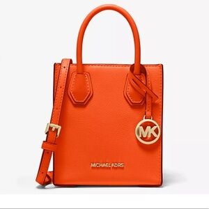 AUTHENTIC Michael Kors XS Pebbled Crossbody